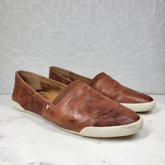 Frye Melanie Shoes Womens 7 Cognac Brown Leather Embossed Logo Slip On Flats - Picture 2 of 16